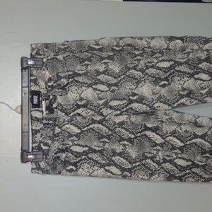 PAIGE Snakeskin hoxton slim Jeans size 29 raw him